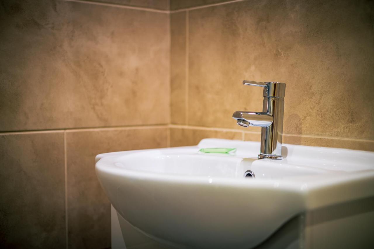 Three Horseshoes Inn Durham Bagian luar foto