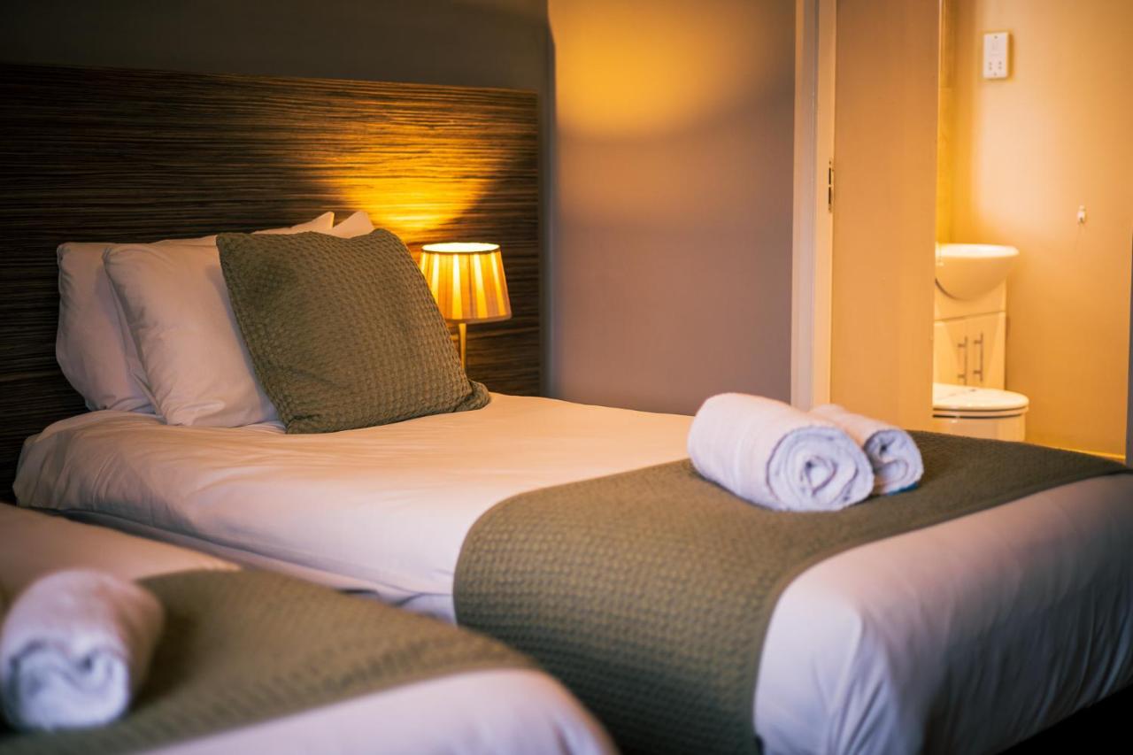Three Horseshoes Inn Durham Bagian luar foto